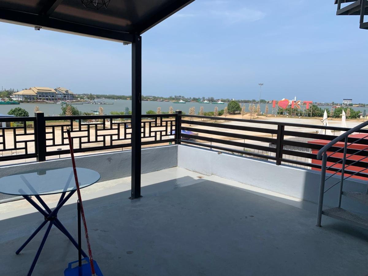 Hotel Decentraland Kuala Terengganu Esterno foto