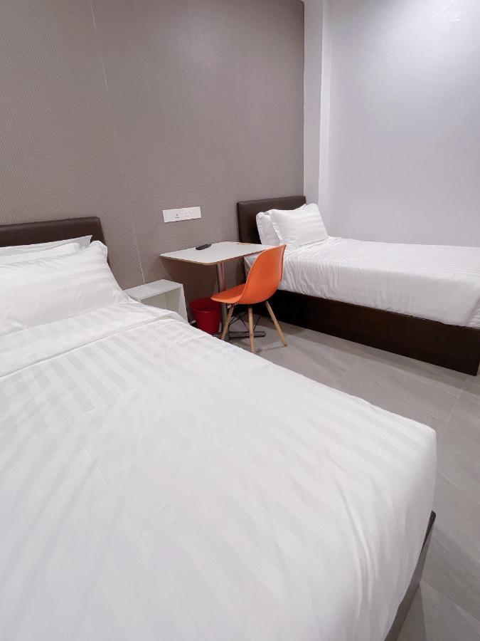 Hotel Decentraland Kuala Terengganu Esterno foto