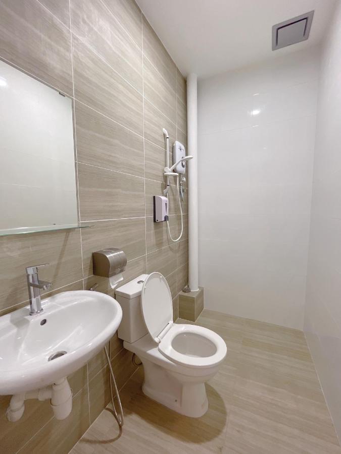 Hotel Decentraland Kuala Terengganu Esterno foto