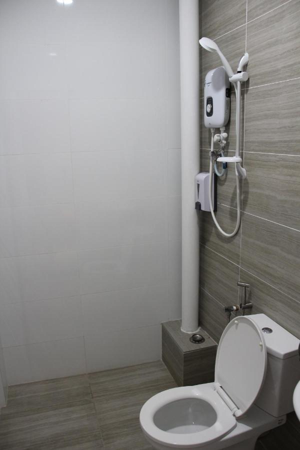 Hotel Decentraland Kuala Terengganu Esterno foto